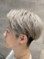 アンダーバーホワイト(_WHITE)&nbsp;センターパート☆ホワイトカラー☆