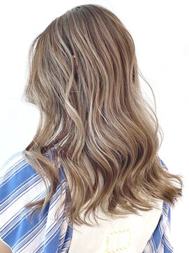 アイティー バイ アルバム 中野店(IT by ALBUM) ハイ＆ローバレイヤージュ_セミウェットウェーブ_ba307321