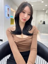 《フェイスラインがカットで綺麗に見える*》小顔効果だけではなく、首まで長く見せる骨格矯正カットが◎