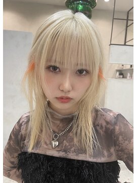 ディーン 名駅店(DEAN) ブリーチカラー ハイトーン ブロンド ポイントカラー イヤリング