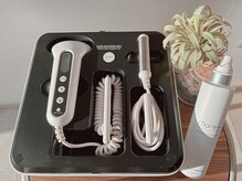 【頭皮ケア“モアシリーズ”】専用の電気を流す機械を使っております＊
