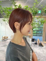 ミィ 浦和(mee)&nbsp;デザインカラールイヤーカット/ウェットヘア／オリーブベージュ
