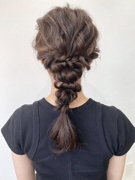 オンカン(onkan) 編みおろしアレンジ/ヘアセット