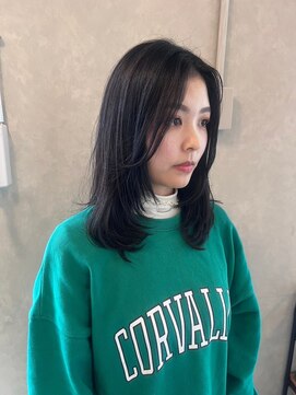 アルウ(Aru) 毛先重め×顔まわりレイヤー
