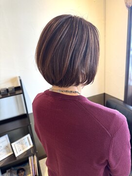 レオ(LEO) ひしがたボブ　白髪ボカシ　モカブラウン