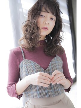 ヘア ルーナ バイ アプリーレ(hair lune by Aprire) レイヤーセミロングヴィンテージグレイカラー20代30代