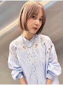 ショート　ボブ　顔周り　ミルクティーベージュ　10代20代　艶髪