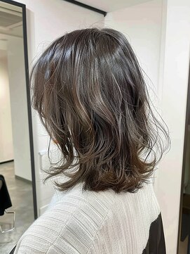 クラン 岡本(Chlan) ゆるふわニュアンスパーマ×アッシュブラウン