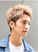 アップバングツーブロックダブルカラーブリーチメッシュ