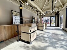 夕方に近づくと木漏れ日が心地よく…