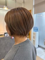 ユニ バイ マグ 長野店(Uni.by Mag)&nbsp;20代30代40代ストレート小顔補正立体カット