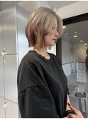 ロング ケアブリーチ ミルクティーベージュ 顔まわり 10代