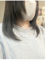 アレッタ(aletta)&nbsp;高め顔まわりレイヤー × 抜け感ミディ