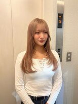 カシェル トウキョウ(Cashel Tokyo)&nbsp;    . 人気のミルクティーカラーとレイヤーカット