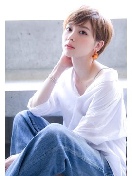 シエナ 渋谷(Siena) 小顔ショート×ベージュカラー