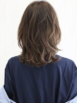 【HALE銀座】30代、40代◎外はねくびれレイヤー◎ウルフミディ