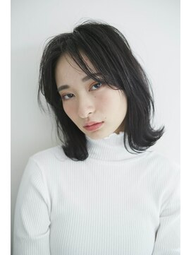 フィガロ アヴェダ(FIGARO AVEDA) 切りっぱなし外ハネスタイル