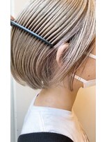 ハナモリ テララ(hanamori terara) terara★多田羅 ダブルカラーでヌーディベージュ【金髪ボブ】