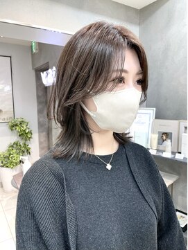 ヴェイン 渋谷(vain) ミディアムレイヤーカット/顔周りカット/インナーカラー/渋谷