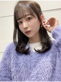 オリーブベージュ×顔周りカット
