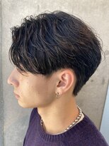 センターパートメンズマッシュパーマニュアンスパーマ刈り上げ