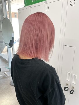 ティント 梅田(Tint) 【Fumina】ホワイトピンク《大阪梅田駅》