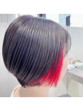 トランス(Trans) ショートカット、イヤリングカラー