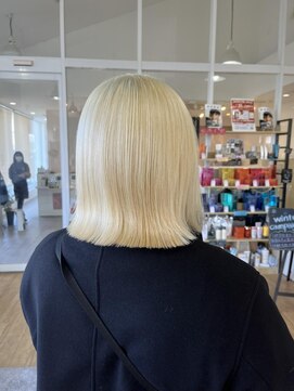 サラ 新宮店(SARA) ブロンドヘア