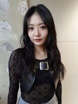 ロジ(loji)&nbsp;ロングの乾かして出るパーマスタイル