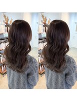 シー.(SHE.)&nbsp;オリーブブラウン×ロングスタイル