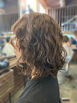 スクワットハウス(SQUAT HOUSE) レイヤーボブ/パーマ