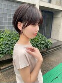 耳掛けが可愛いオシャレな丸みショートヘア