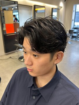 フィフスジングウマエ 原宿(fifth JINGUMAE) 立体感×ナチュラルなフェザーパーマ