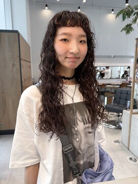 ジュリエッタ(giulietta) ロング ウエーブパーマ オン眉 前髪パーマ