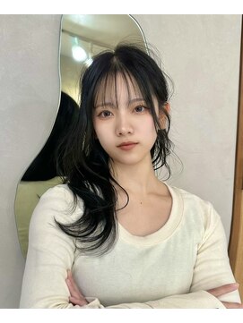 ナンバー 六本松(Number) ロングレイヤー/ブルーブラック/韓国ヘア