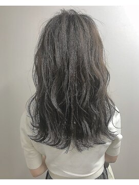 ヌーディーベージュ