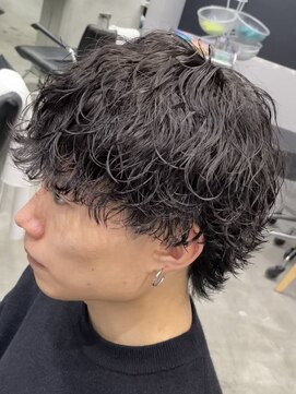 フィフス トウキョウ (fifth TOKYO) 渋谷波巻きパーマメンズカットルーズパーママッシュウルフヘア