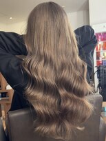 ゼウス(Zeus.)&nbsp;海外ヘアーハッシュカットレイヤーカットハイライトカラー