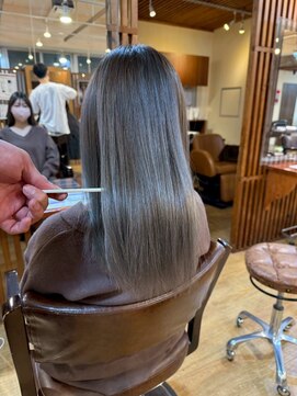 ブリッツ レボ(BLITZ-REVO) 着物ヘア/ダークアッシュ/ミディアムレイヤーカット/柏駅