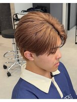 テンバイリップスヘアー(TEN by LIPPS hair)&nbsp;高円寺メンズブリーチカラーミルクティーベージュセンターパート