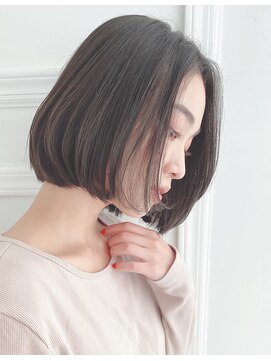 ソワリー 栄(THOiRY) THOiRY栄【ソワリー】　つやつやカールボブby前田