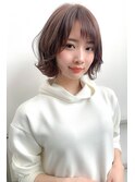 外巻きボブ