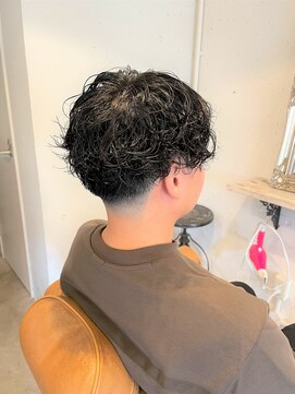 アンティコ(Antico) ミディアムマッシュツイストスパイラルモテ髪束感ツーブロック