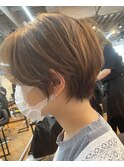 ペールベージュセクションカラーグラデーションカラー外ハネボブ