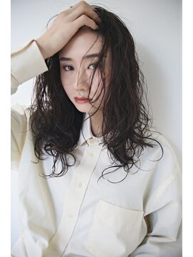 チックタック パラダイム(TICK-TOCK Paradime) 《ゲストスナップ》レイヤーロング/ニュアンスパーマ