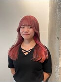 インナーにはビビットピンク！