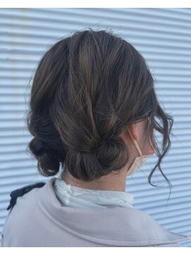 ポルム パプリカ(polum paprika) お団子ヘアアレンジ×お呼ばれスタイル10代20代30代