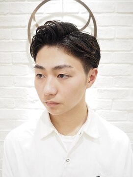 ヨシザワインク プレミアム 横浜 桜木町店(YOSHIZAWA Inc. PREMIUM) メンズアップバングツーブロックショートガイルヘア/理容室