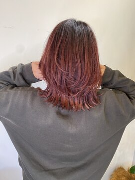 ジエクト ヴィシア(The Ect VIXIA) ワインレッド　くびれミディアム　レイヤー　韓国レイヤー