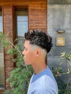 ルーム リシェール 南越谷店(Room RICHAIR) 前髪/マッシュウルフ/インナーカラー/北越谷/パーマ/ショート